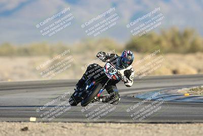 media/Dec-07-2025-CVMA (Sun) [[3e7d2de5dc]]/Race 18-Formula Twins-Formula 40 UL/